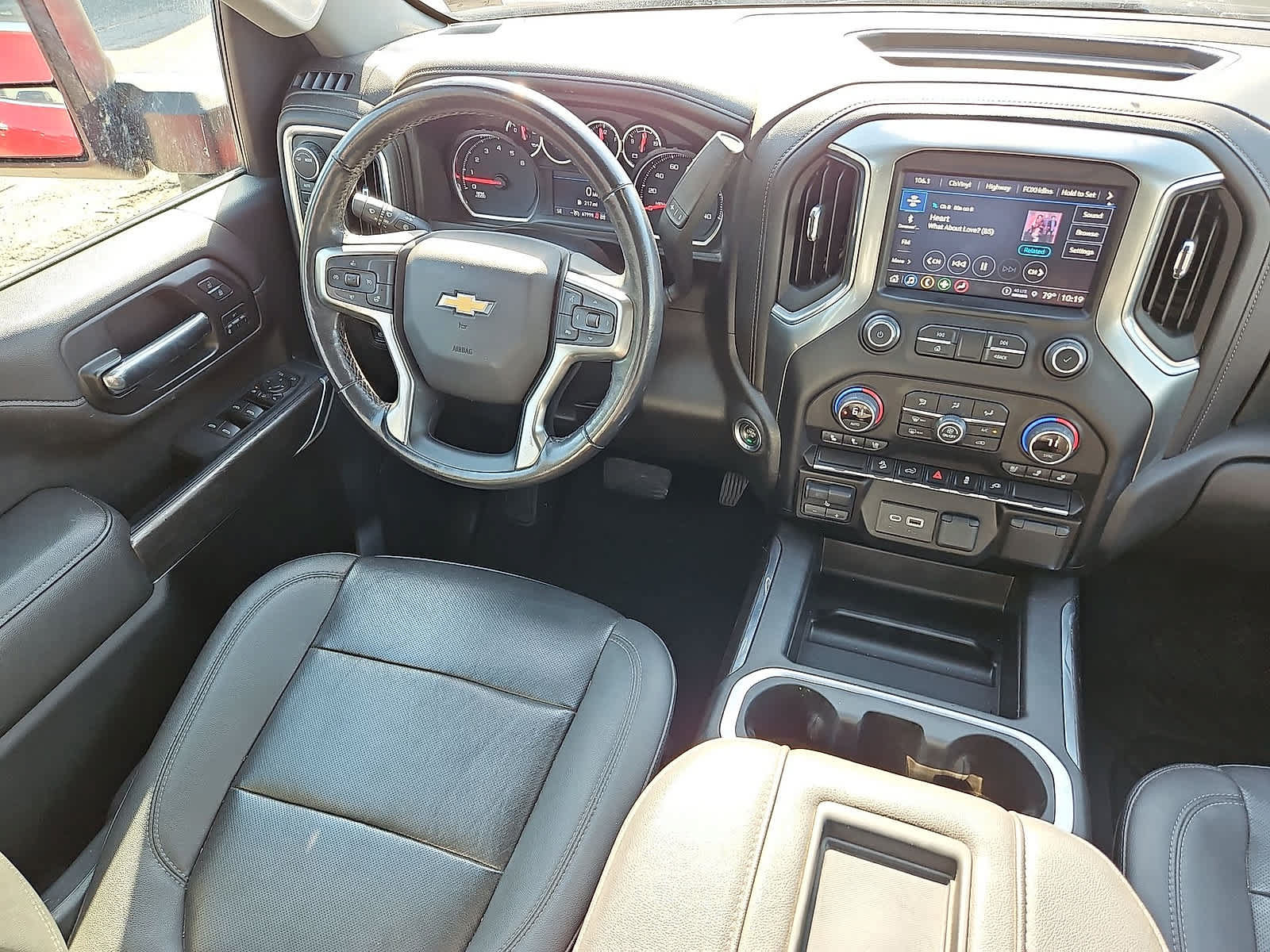 Used 2022 Chevrolet Silverado 2500 LTZ w/ LTZ Convenience Package AWD/4WD image 10