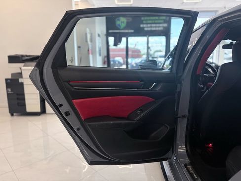 Used 2022 Honda Accord Sport image 35