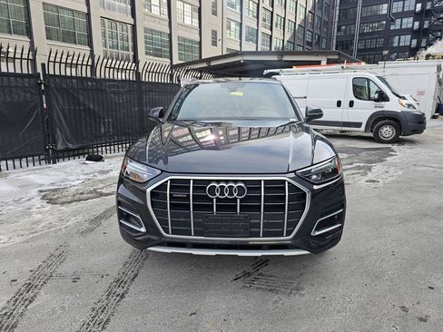 Used 2024 Audi Q5 2.0T Premium w/ Convenience Package image 6