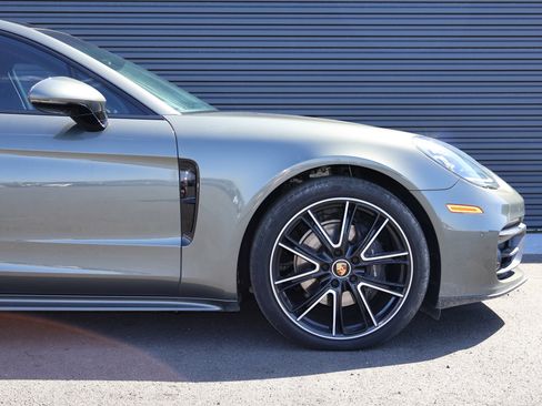 Certified 2023 Porsche Panamera 4 AWD/4WD image 13