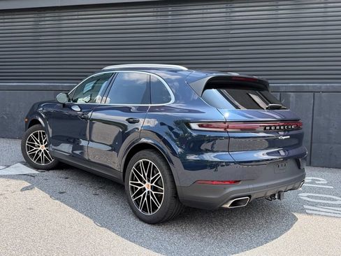 Certified 2026 Porsche Cayenne AWD/4WD image 3