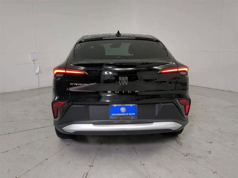 Used 2025 Buick Envista Preferred w/ Advanced Safety Package image 5