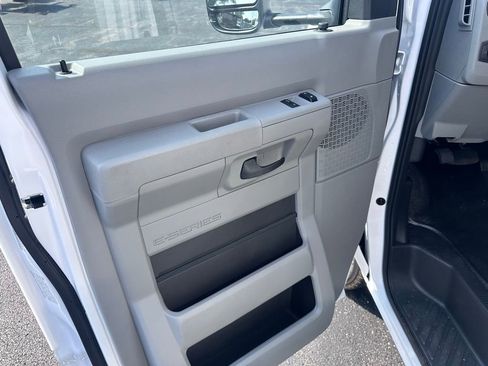 New 2026 Ford E-350 and Econoline 350 Super Duty w/ Power Equipment Group image 28
