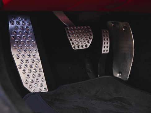 Used 2021 Ferrari 812 GTS image 19