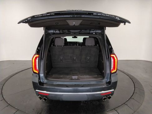 Used 2022 GMC Yukon Denali AWD/4WD image 9