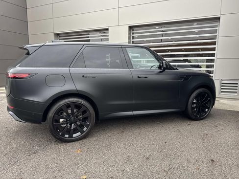 New 2026 Land Rover Range Rover Sport Dynamic SE AWD/4WD image 8