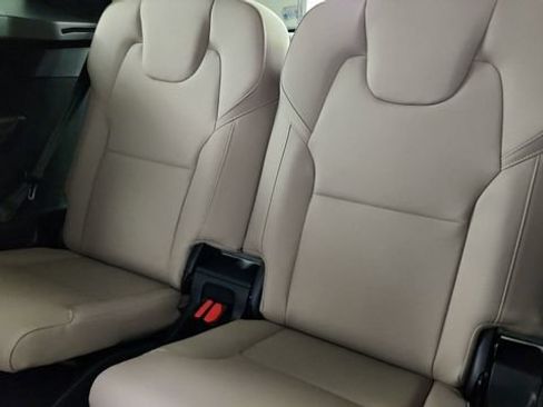 New 2026 Volvo XC90 B6 Plus w/ Protection Package Premier AWD/4WD image 34