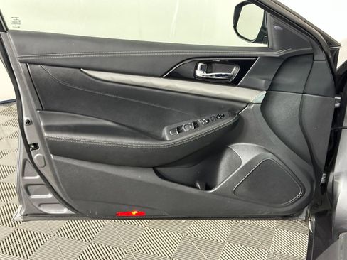 Used 2022 Nissan Maxima SV w/ Floor Mat Group FWD image 29