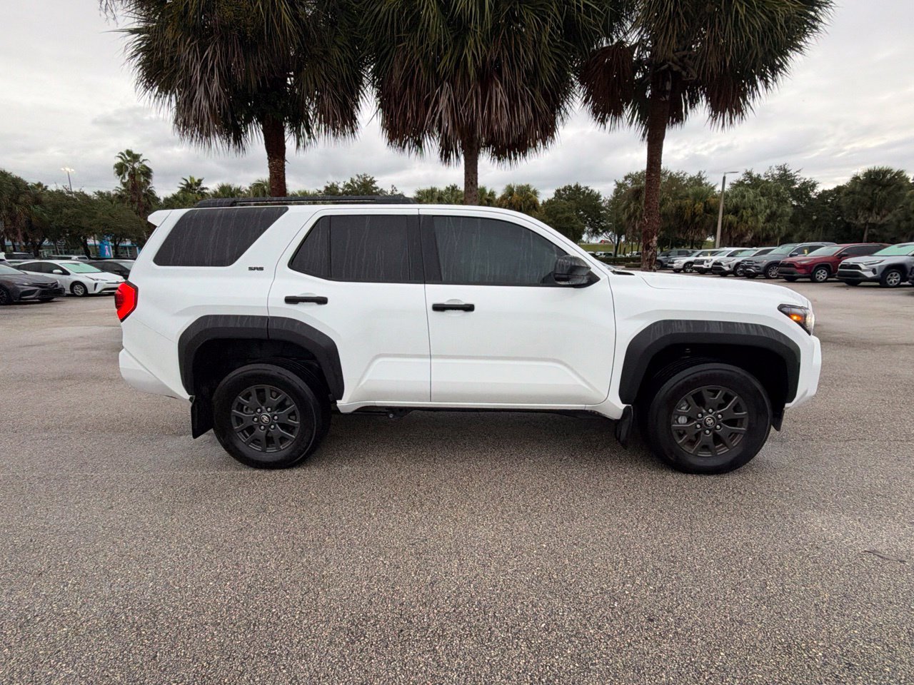 Used 2026 Toyota 4Runner SR5 AWD/4WD image 4