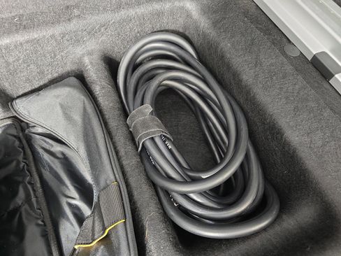 Used 2024 Rivian R1S Adventure image 34