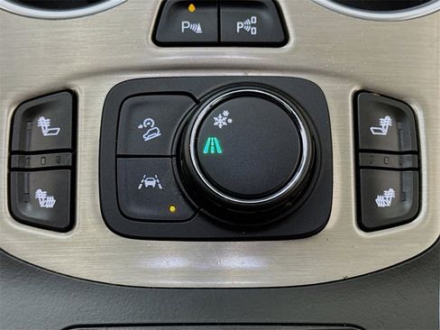 Used 2019 GMC Terrain Denali w/ Advanced Safety Package image 19