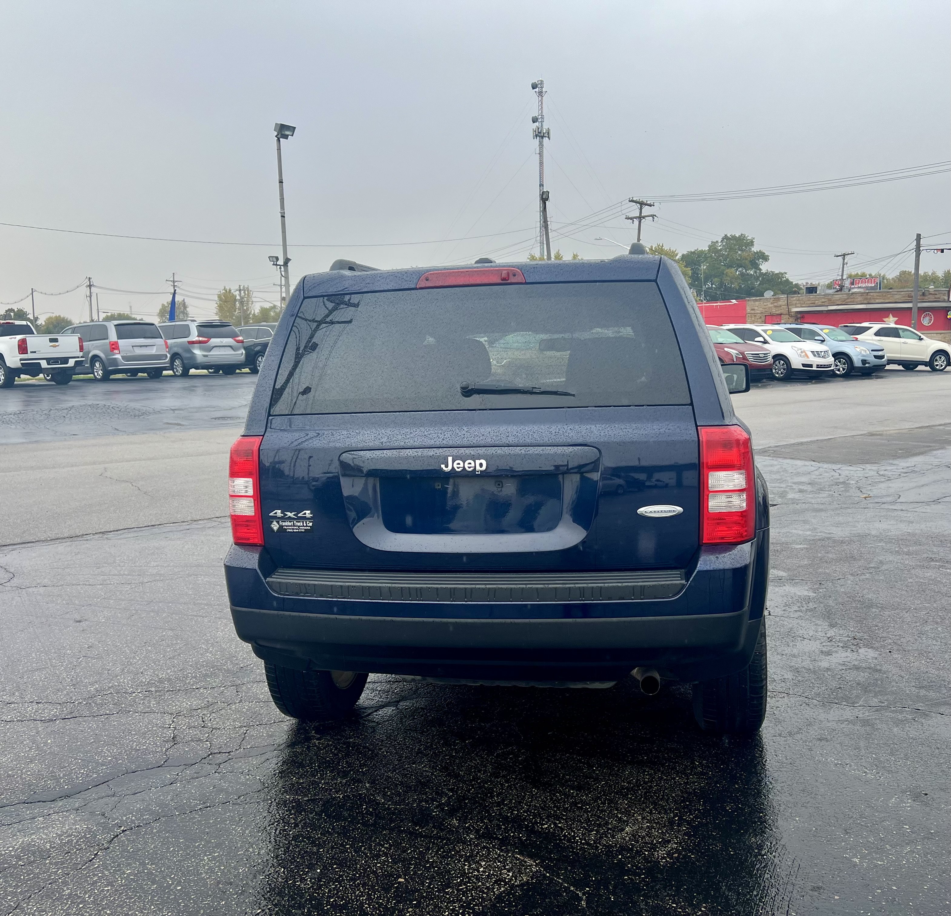 Used 2016 Jeep Patriot Latitude AWD/4WD image 6