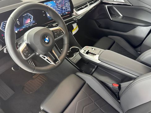 New 2026 BMW X2 xDrive28i w/ Technology Package AWD/4WD image 4