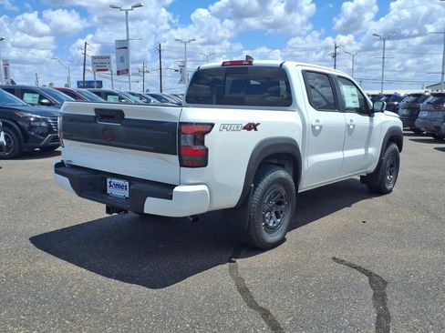 New 2025 Nissan Frontier PRO-4X w/ Pro Convenience Package image 6