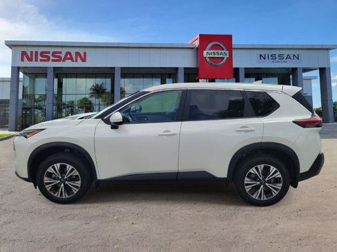 Certified 2023 Nissan Rogue SV FWD image 8