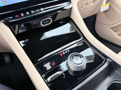 New 2026 Jeep Grand Cherokee Limited image 17