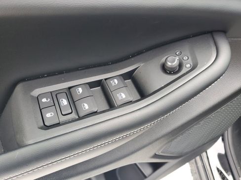 New 2025 Jeep Grand Cherokee L Limited AWD/4WD image 10