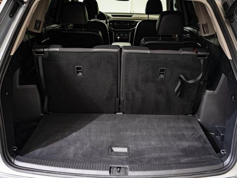 Used 2021 Volkswagen Atlas SEL Premium image 18