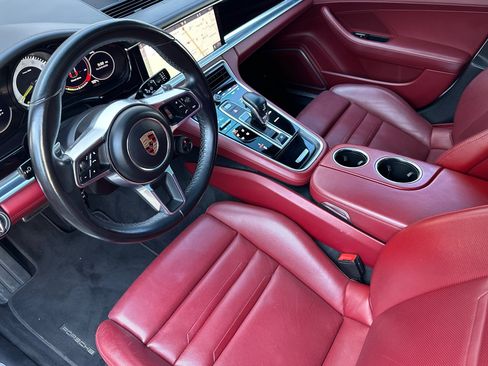 Used 2019 Porsche Panamera 4 AWD/4WD image 10
