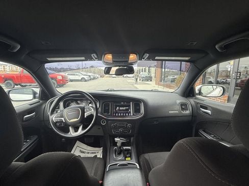 Used 2017 Dodge Charger R/T image 18