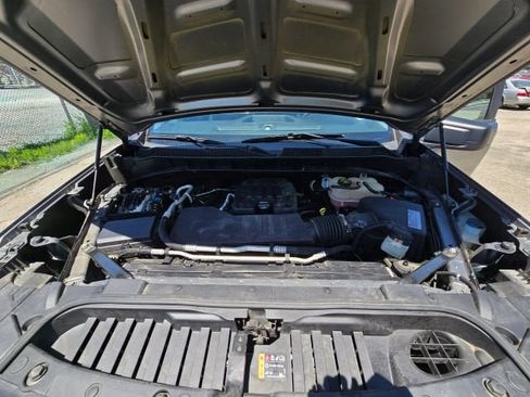 Used 2021 Chevrolet Silverado 1500 Custom w/ LPO, Dark Essentials Package AWD/4WD image 27