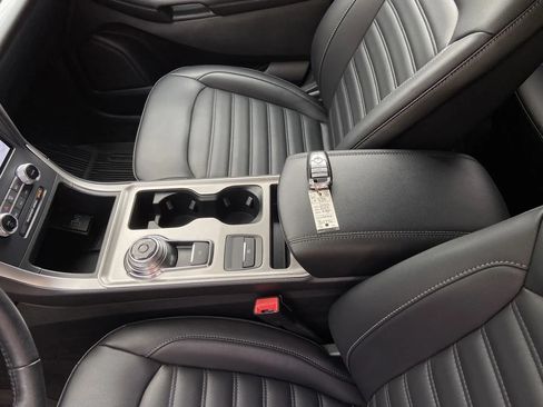 Used 2024 Ford Edge SEL w/ Convenience Package AWD/4WD image 24