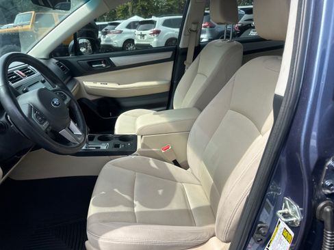 Used 2017 Subaru Legacy 2.5i Premium AWD/4WD image 9