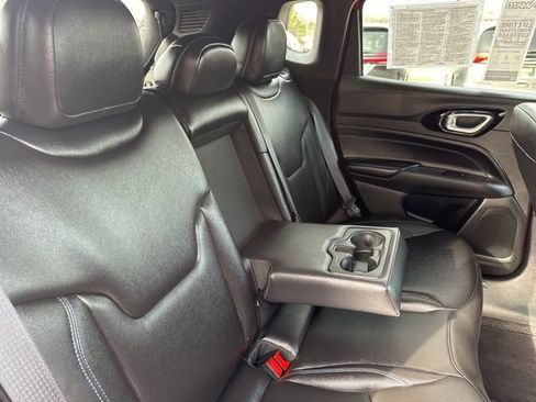 Used 2026 Jeep Compass Limited image 17
