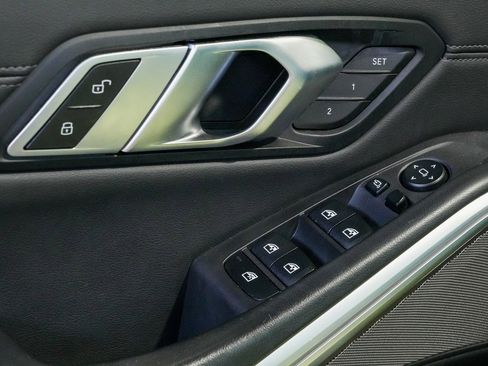 Used 2023 BMW M3 Competition w/ Executive Package image 28