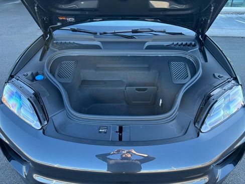 New 2026 Porsche Macan 4 Electric image 22