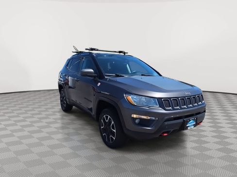 Used 2021 Jeep Compass Trailhawk AWD/4WD image 2