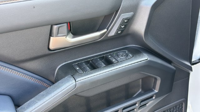 Used 2026 Toyota 4Runner Platinum AWD/4WD image 18