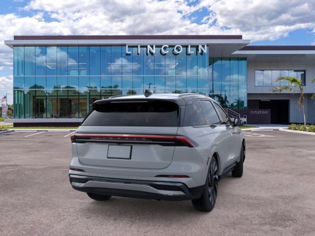 New 2026 Lincoln Nautilus Reserve AWD/4WD image 8