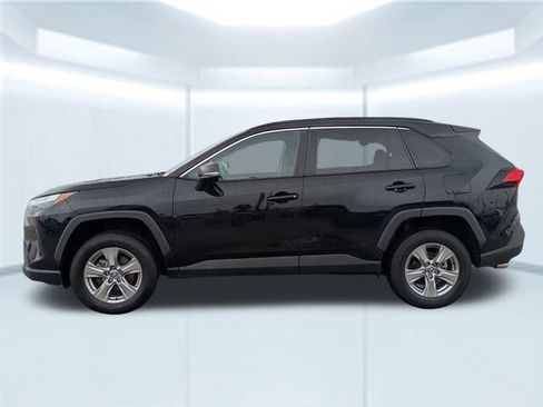Used 2023 Toyota RAV4 XLE image 2