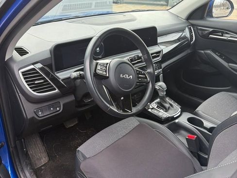 Used 2024 Kia Seltos S image 8