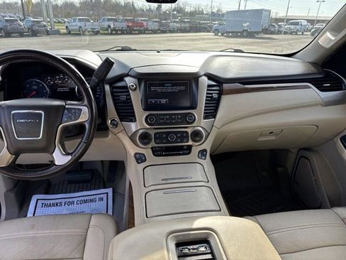 Used 2019 GMC Yukon XL Denali w/ Open Road Package image 18