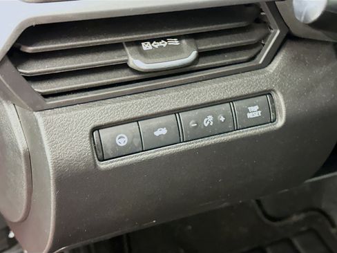 Used 2023 Nissan Altima 2.5 SV w/ SV Premium Package image 17