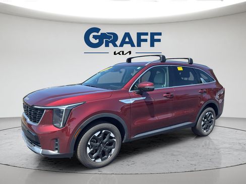 Used 2025 Kia Sorento S AWD/4WD image 3