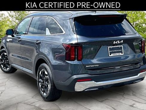 Certified 2024 Kia Sorento S FWD image 11