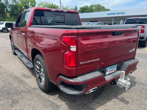 Used 2025 Chevrolet Silverado 1500 High Country w/ Z71 Off-Road Package AWD/4WD image 4