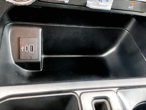 Used 2025 Ford F150 XLT w/ Equipment Group 301A Standard AWD/4WD image 32