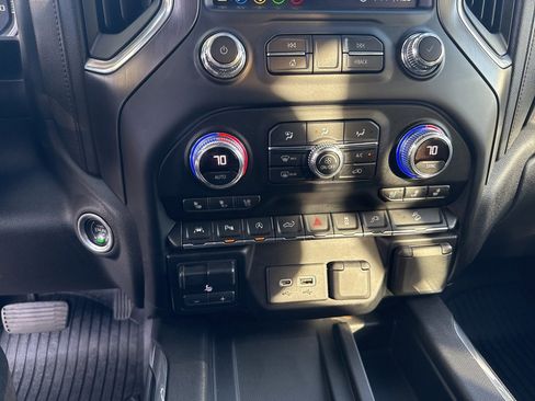 Used 2020 GMC Sierra 1500 AT4 w/ AT4 Premium Package image 23