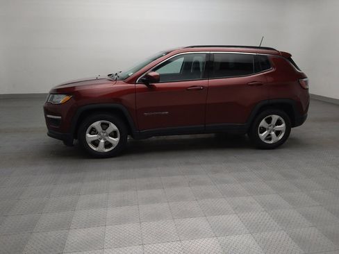 Used 2021 Jeep Compass Latitude FWD image 2