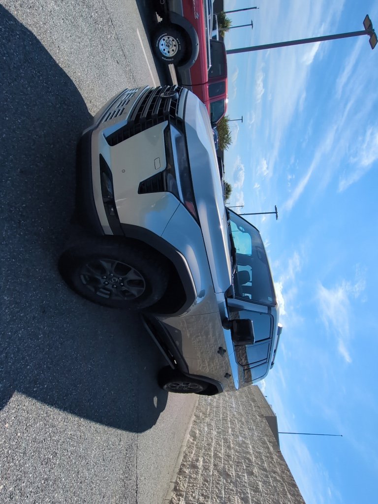 Used 2024 Lexus GX 550 AWD/4WD image 9