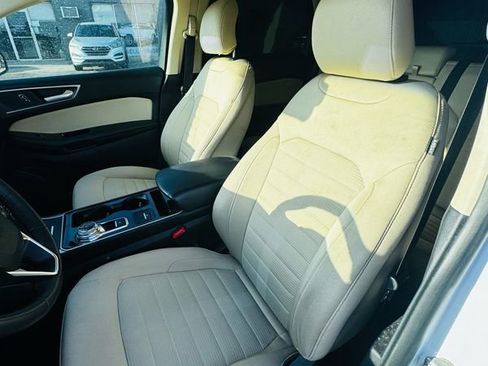 Used 2019 Ford Edge SEL FWD image 10