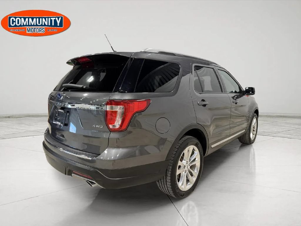 Used 2018 Ford Explorer XLT w/ Equipment Group 202A AWD/4WD image 7
