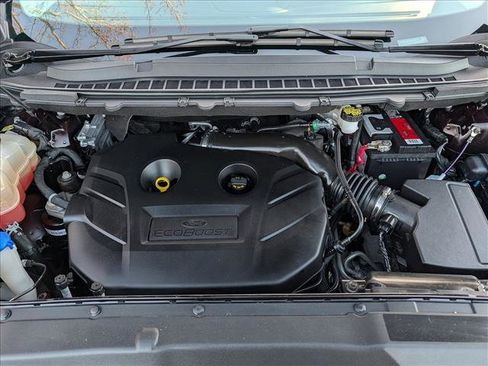 Used 2018 Ford Edge Titanium w/ Equipment Group 302A image 11