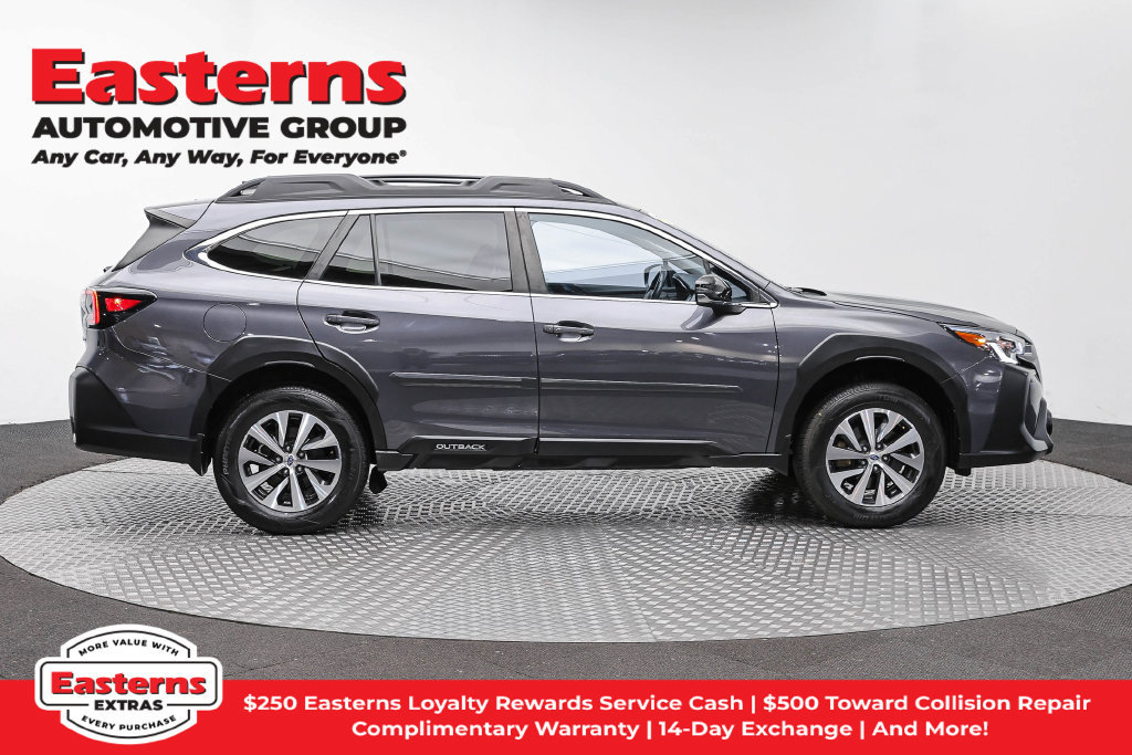 Used 2024 Subaru Outback Premium AWD/4WD image 5