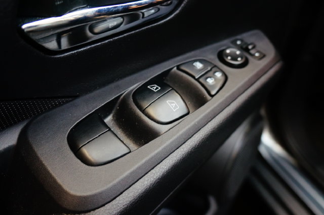 Certified 2024 Nissan Kicks SV FWD image 32