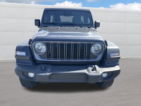 Used 2025 Jeep Wrangler Unlimited Sport AWD/4WD image 11